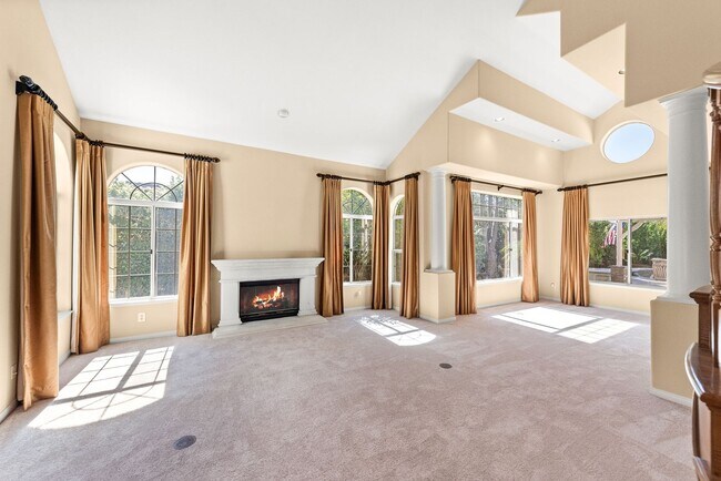 Building Photo - 2663 Yellowwood Dr