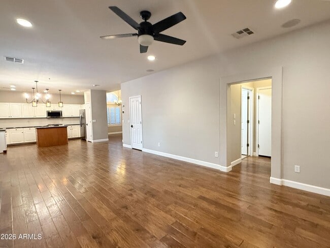 Building Photo - 11225 E Sylvan Ave