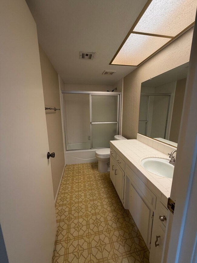 Building Photo - 2323 East Hills Drive #45