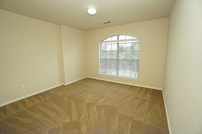 Building Photo - 4022 Regal Stone Ln