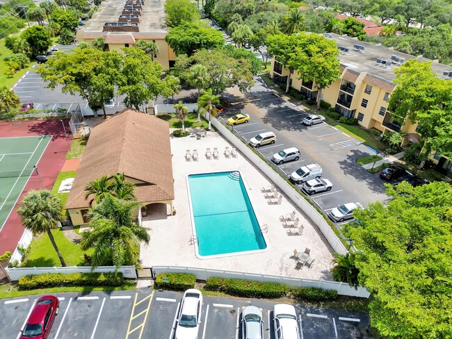 Building Photo - 480 NW 20th St