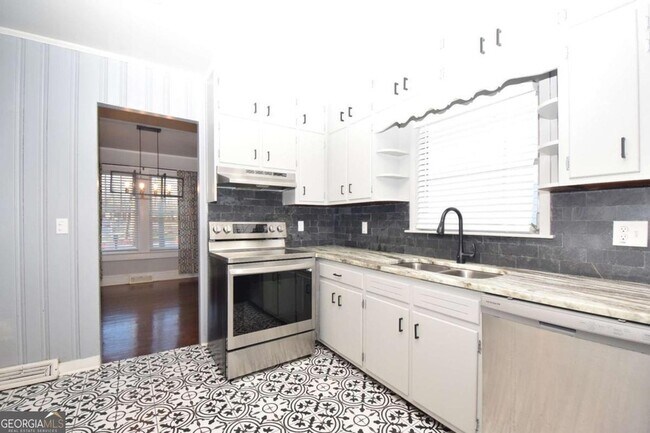 Building Photo - 3116 Jackson St