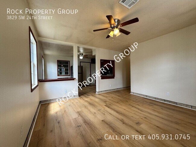 Building Photo - 3829 SW 24th St