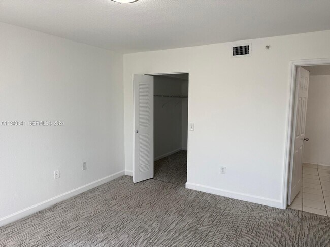 Building Photo - 15460 SW 284th St