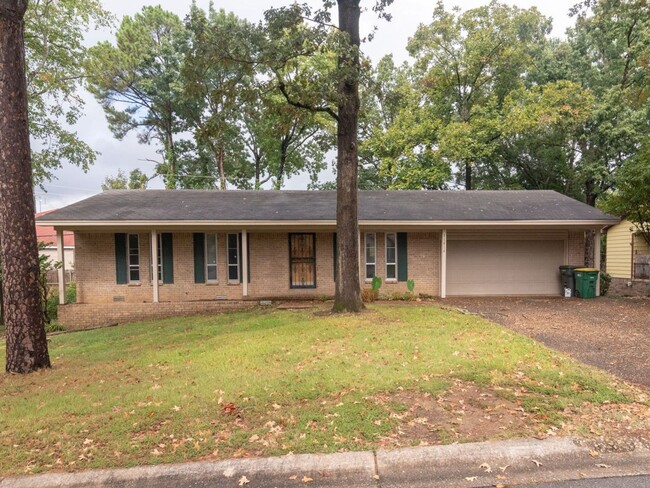 Primary Photo - 11814 Ashwood Dr