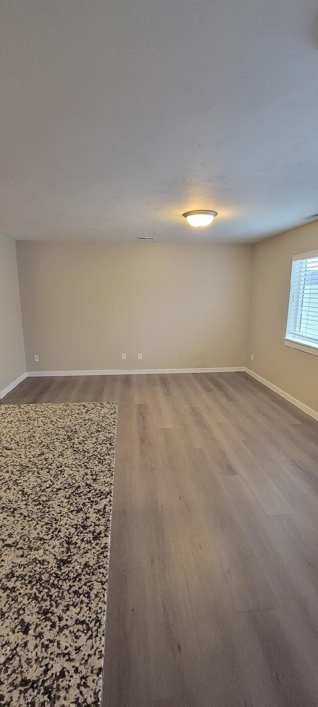 Building Photo - 2898 Murwood