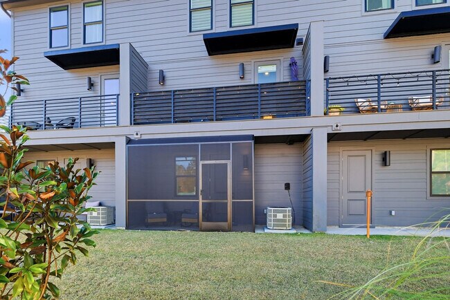Building Photo - 38 Blue Eden Lp