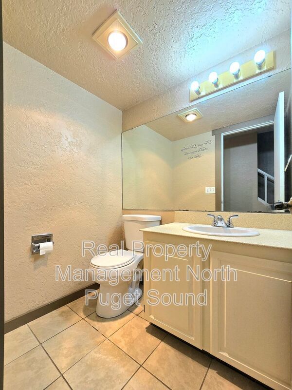 Building Photo - 12600 4th Ave W