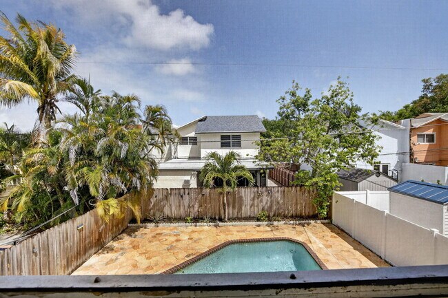 Building Photo - 5514 SW 44th Terrace