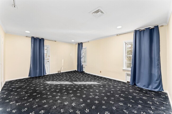 Building Photo - 803 Barberry Ln