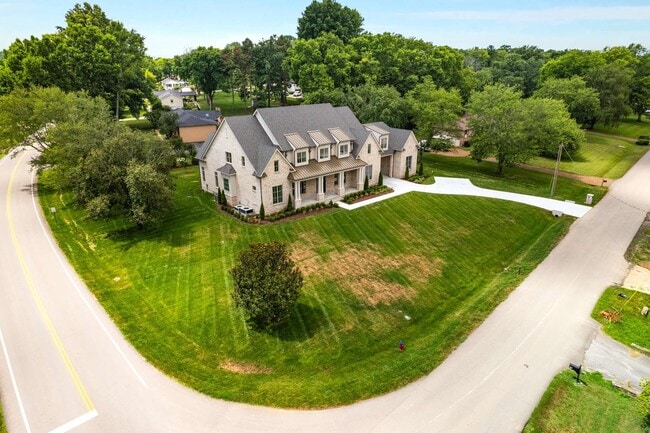 Building Photo - 8115 Devens Dr