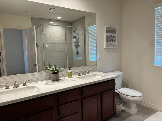 Building Photo - Scenic Views, Furniture optional, 3-Bedroom/2-Story Home Available for a 1 year or more lease term