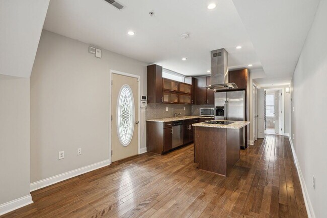 Building Photo - 764 S 23rd St