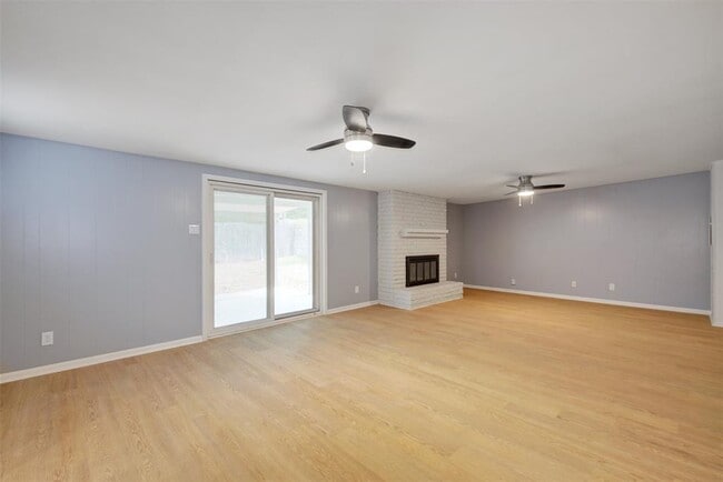 Building Photo - 8705 Parkfield Dr