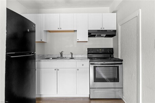 Building Photo - 200 Pullman Ave