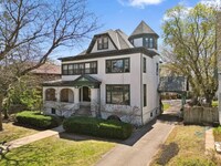 Building Photo - 710 Summit Ave