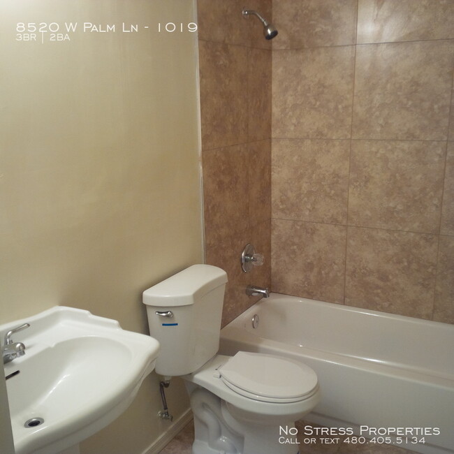 Building Photo - 8520 W Palm Ln