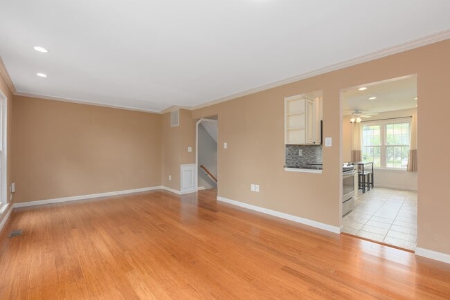 Building Photo - 2901 Marsala Ct