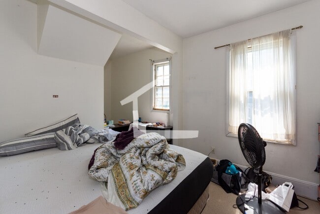 Building Photo - Nice 3 bed in Brighton