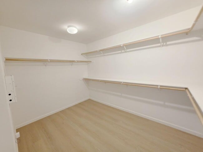 Building Photo - 2075 Purcell Pl