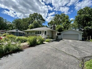 Building Photo - Beautiful 3-Bedroom Ranch in Washington Township