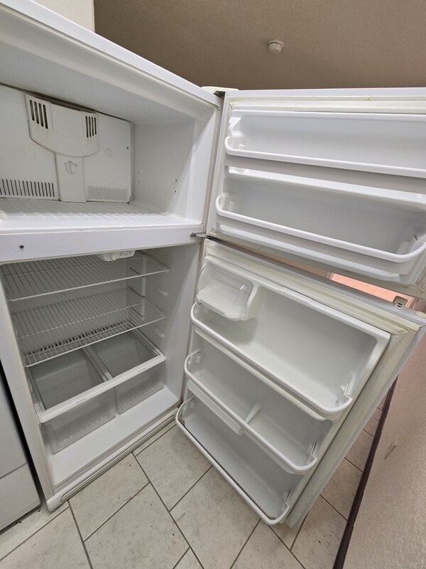 Building Photo - 126 Alton Ave