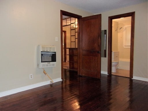 Building Photo - 1 BED 1 BATH DOWNSTAIRS GARAGE APT IN CAPITAL HILL AREA