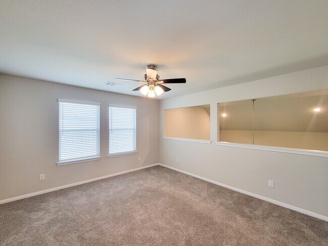 Building Photo - 10423 Astor Pt Trl