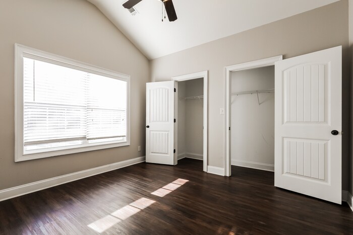 Building Photo - 103 Cattail Ct