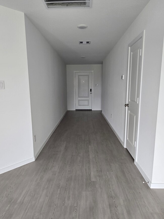 Building Photo - 26706 Dalmatian Bellflower Dr