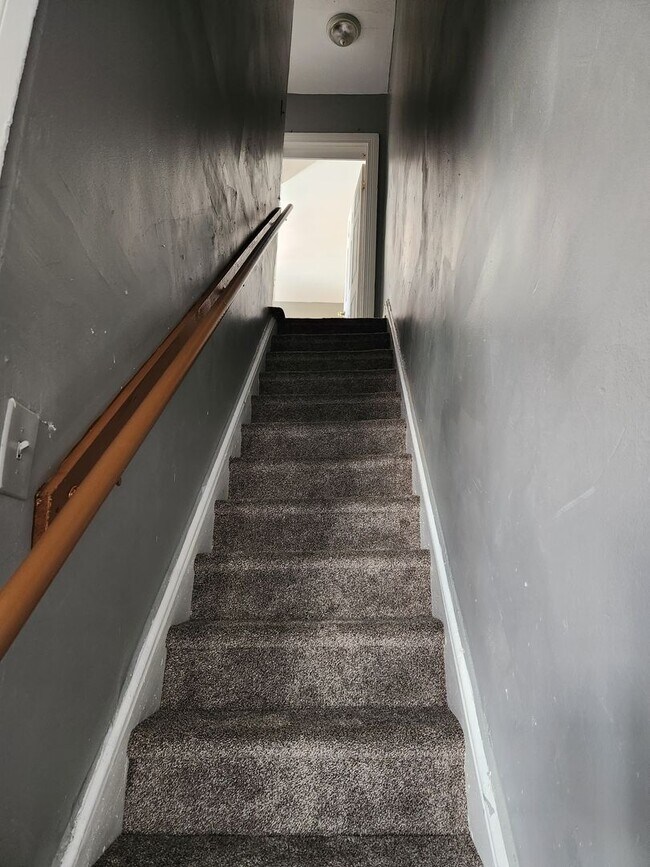 Building Photo - 255 S Belvidere Ave