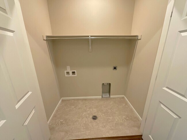 Building Photo - 6706 Golden Briar Ln