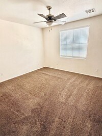 Building Photo - 3 bed 3 bth near Skye Canyon