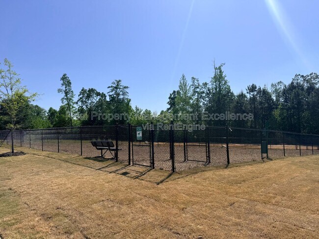 Building Photo - 372 Grand Silo Rd