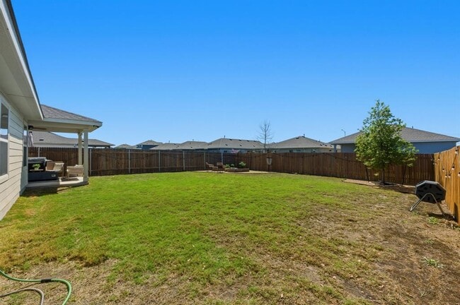 Building Photo - 12425 Ostrich Trl