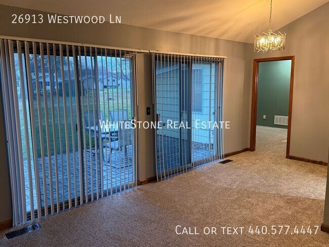 Building Photo - 26913 Westwood Ln