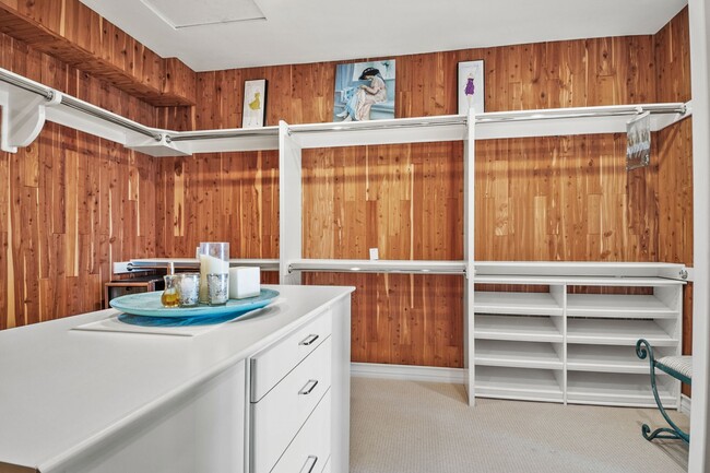 Building Photo - 1514 E Oceanfront