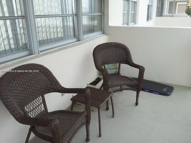 Building Photo - 250 174th St