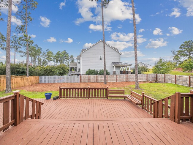 Building Photo - 425 Brushfield Park Dr