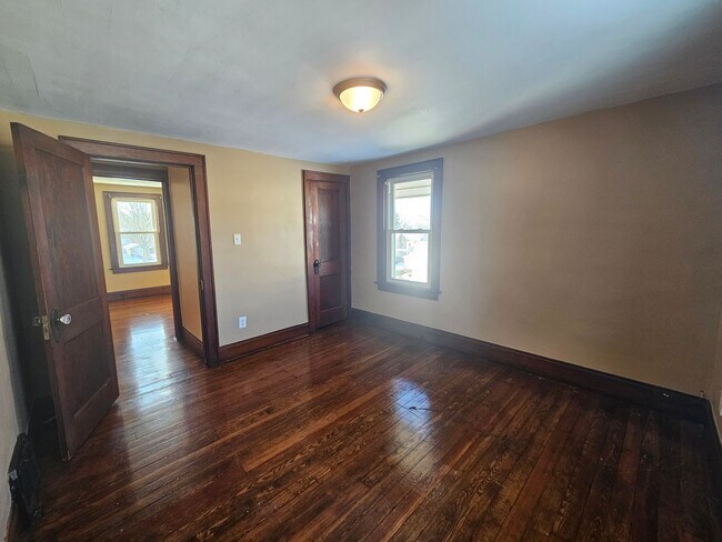 Building Photo - 3-bedroom 1-bath home 44314