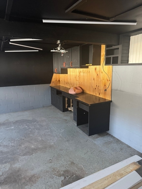 Building Photo - 2 Harding St