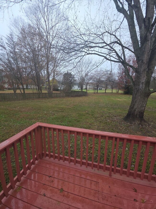 Building Photo - Charming Single-Level 3 Bedroom Home with Large Back Porch and 2-Car Garage