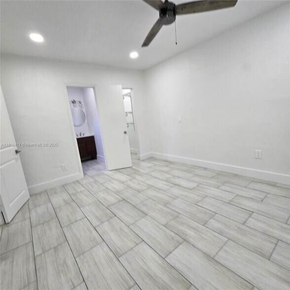 Building Photo - 1230 NW 70th St