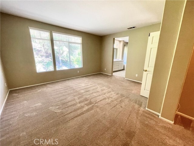 Building Photo - 32 Bogey Ln