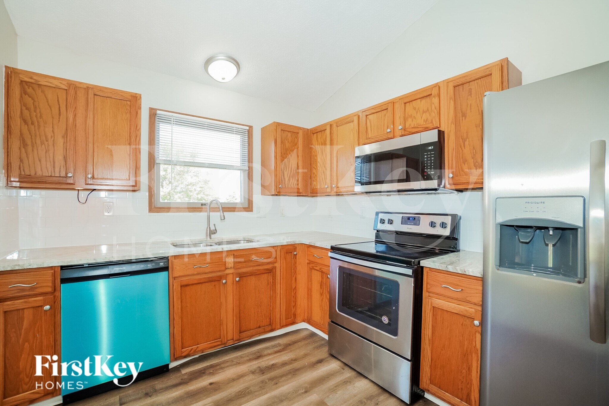 Building Photo - 5720 Larksdale Dr