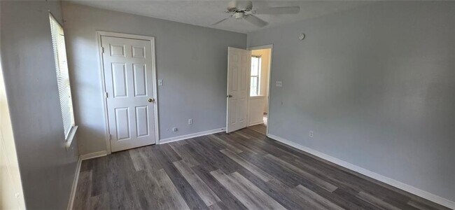Building Photo - 1036 Plantation Way