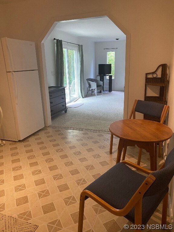 Building Photo - 832 E 21st Ave