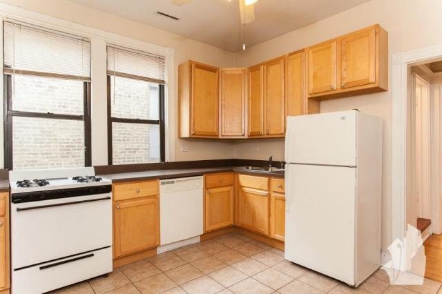 Building Photo - 2 bedroom in Chicago IL 60657