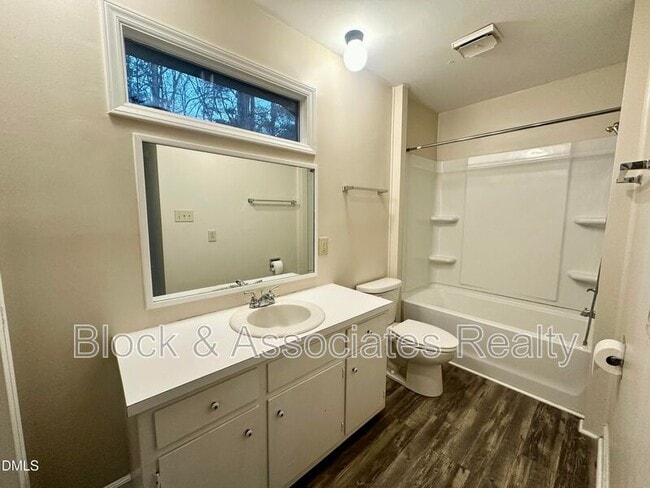 Building Photo - 67 Andrews Store Rd