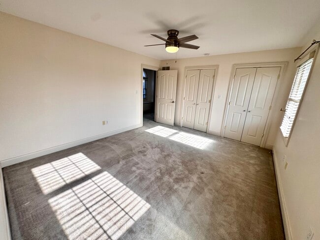 Building Photo - 88 St Annes Ct